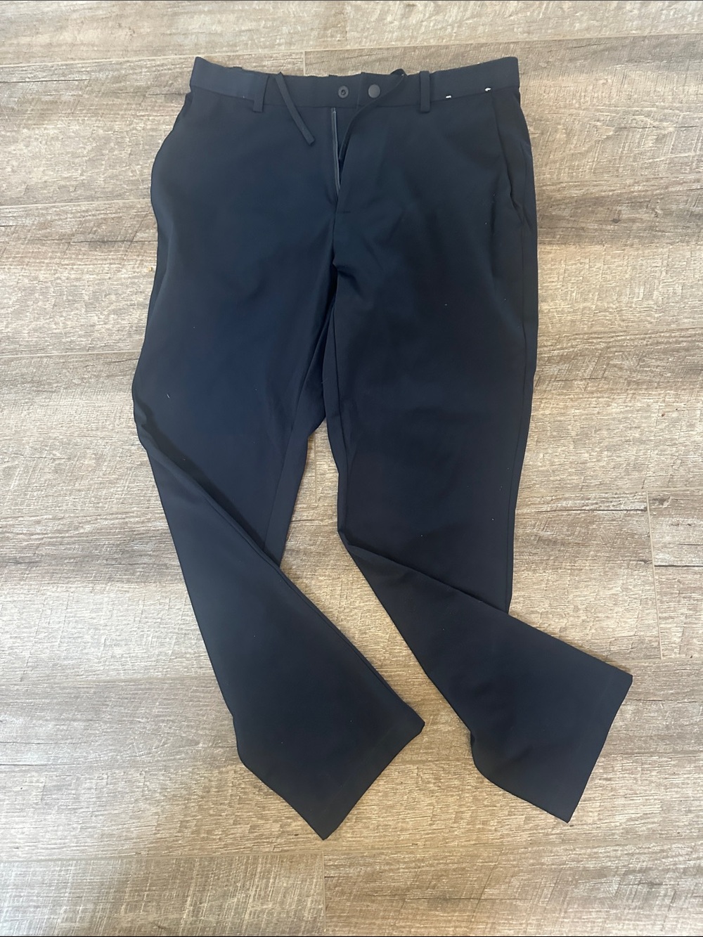 Uniqlo Men's Navy Cropped Trousers - Small